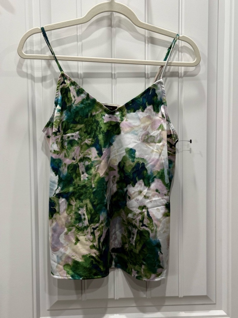 Halogen Women’s Size XS Spaghetti Strap Satin Floral Cami Green Watercolor NWT
